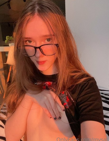 Mysat star exclusive photos