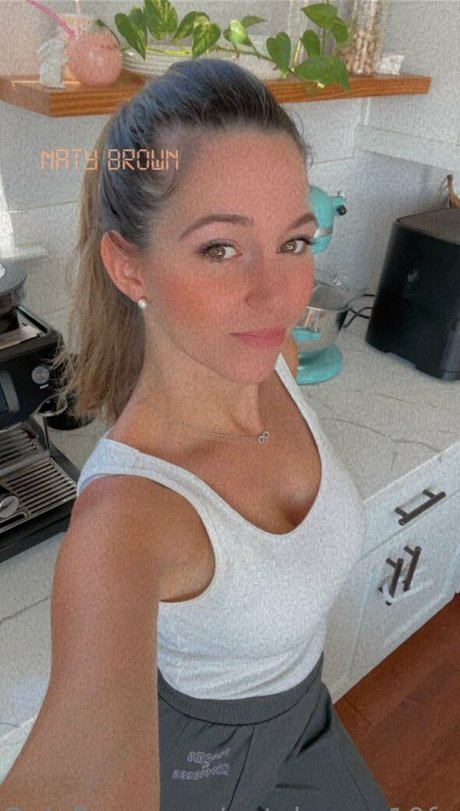 naty brown10 exclusive actress pic