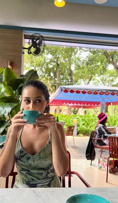 Serena Milan xxx model picture