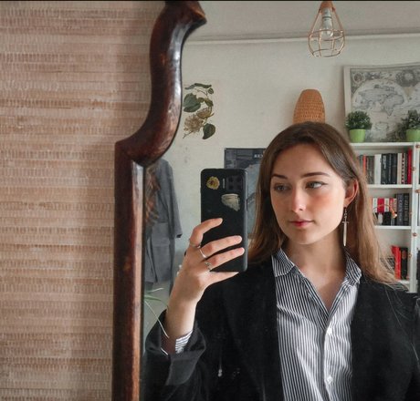 Leonie Christel pornstar adult gallery