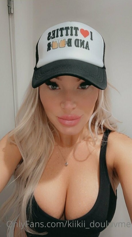 blonde babe onlyfans best photo