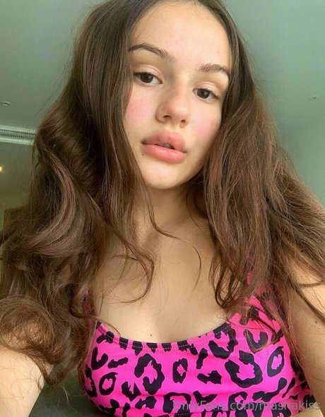 mashakiss model sexy photos