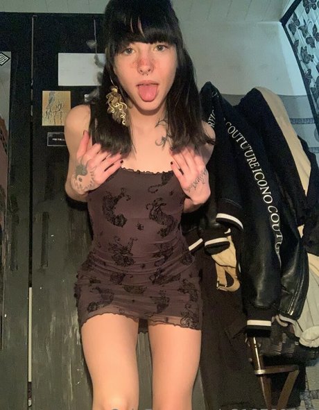 allyalden pornstar top picture