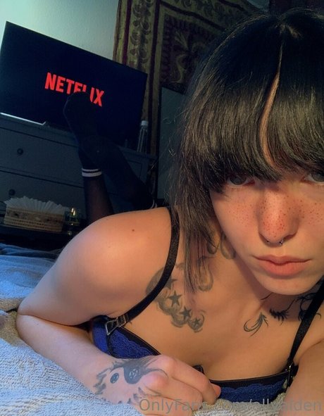 allyalden nude pornstar picture