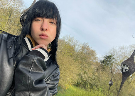 allyalden beautiful model picture