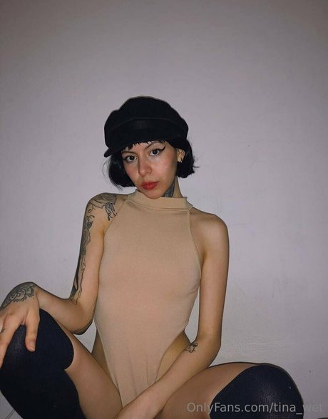 tina wet pornographic star img