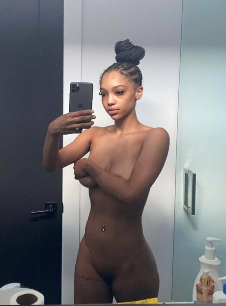 gmtjo model naked img