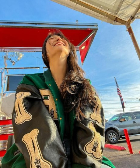 Sunnyliachoi pornstar hd img