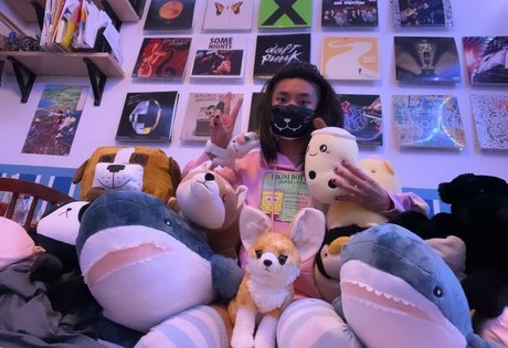 Izza Femboy pornstar erotic pictures