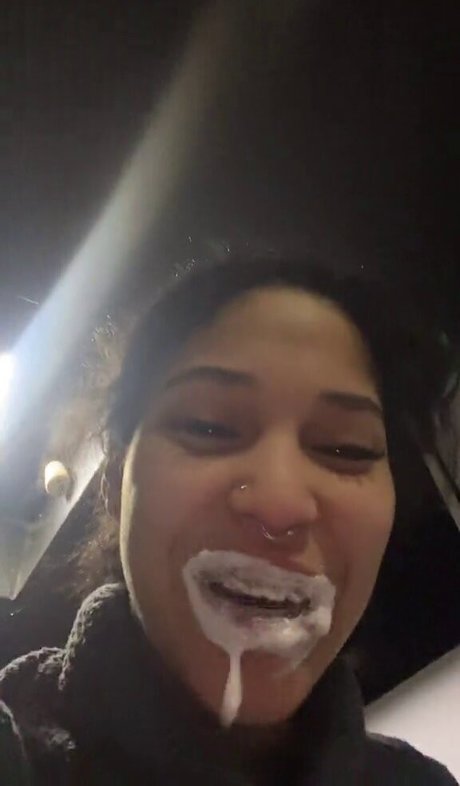 Momofebs sex model pic