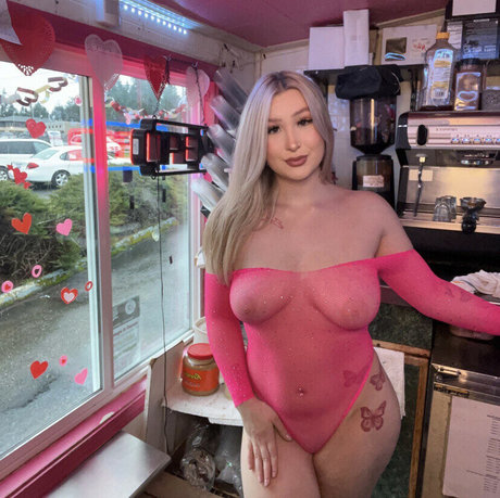 Stacked Blonde star pornographic photos