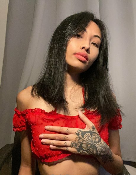 eva baddie model high quality img