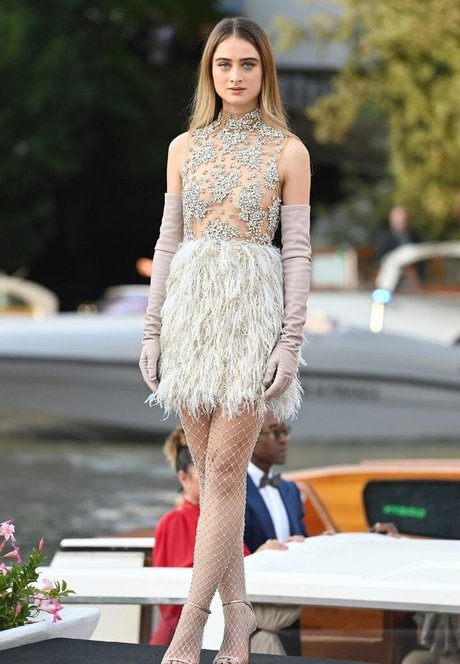 Raffey Cassidy pretty pornstar pics