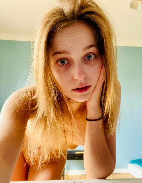 Wenus s pornstar sexy images