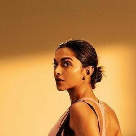 Deepika Padukone nude star images