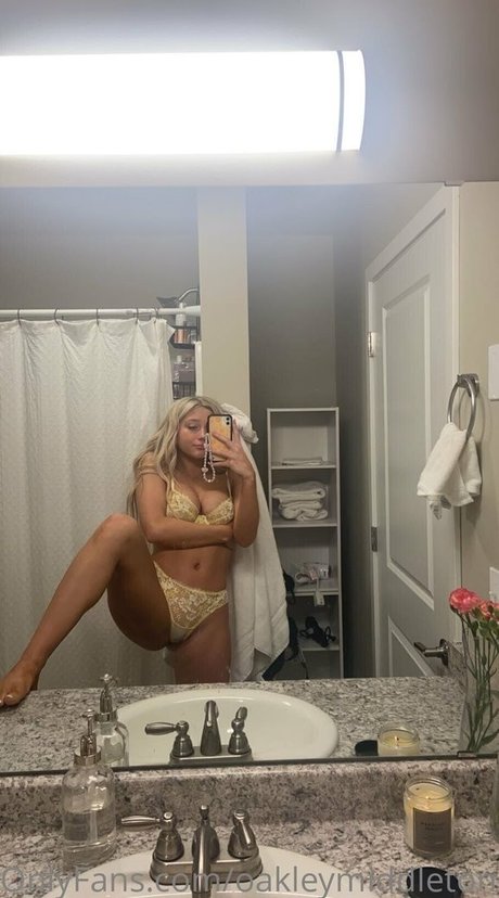 brookebaden pornstar photo