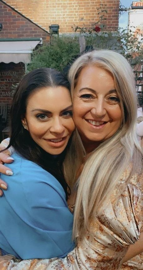 Queenmilfy xxx pornstar galleries