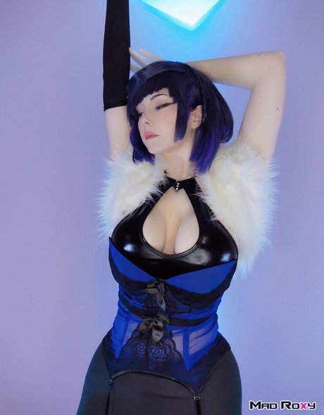 Roxymadness naked actress picture