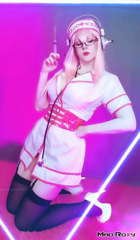 Roxymadness model hot pic