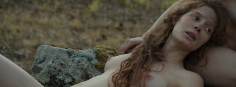 Jenna Thiam perfect pornstar img