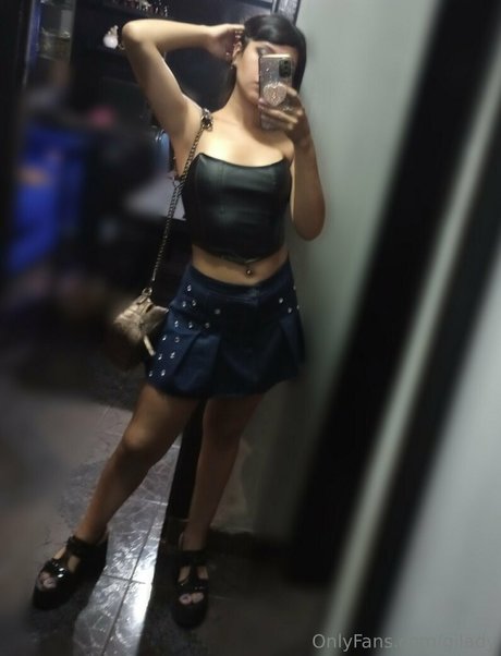 gilady nude actress gallery