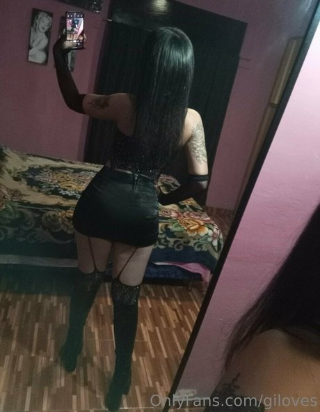 gilady adult model pics