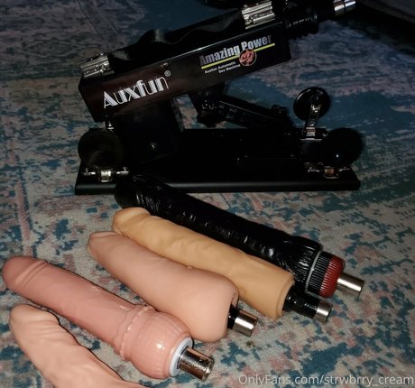 thechloecream nudes actress photo