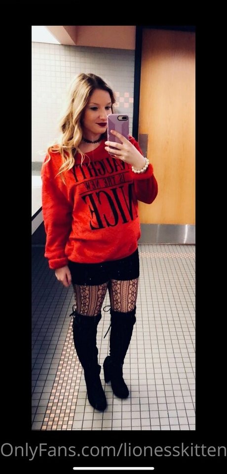 lionesskitten sex star img