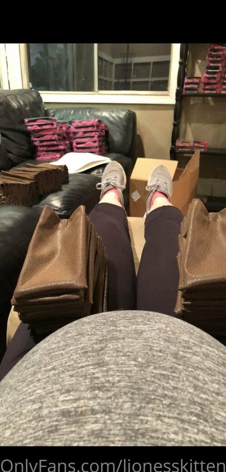 lionesskitten erotic actress pic