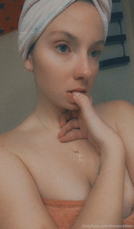 lionesskitten pornstar erotic img