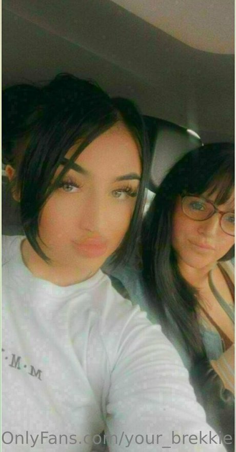 kiki need you inside model hot picture