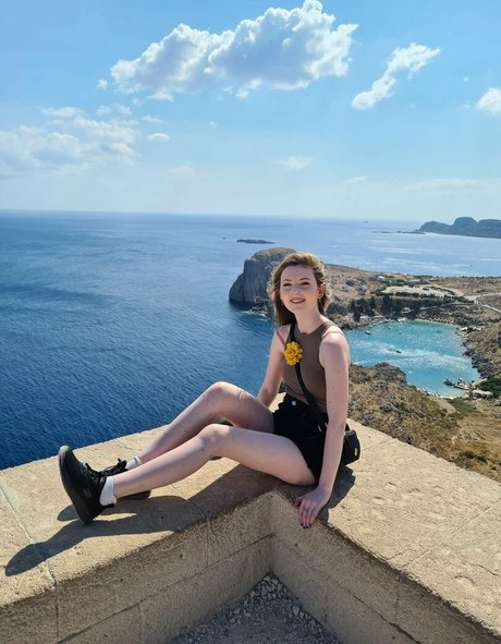 Tegan Josie naked model galleries