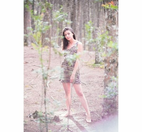 Manuela Velez free star photos