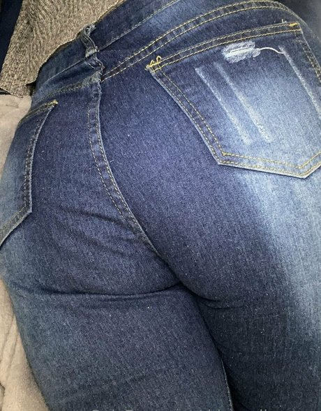 ddaannii raaee nude model pic