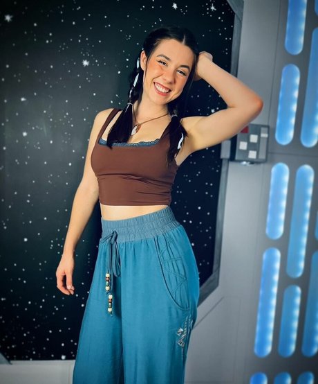 Chanelrenee xo hot model pic