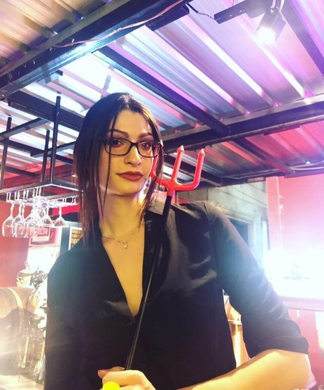 Kimberly Apasara Thomas pornstar pretty picture