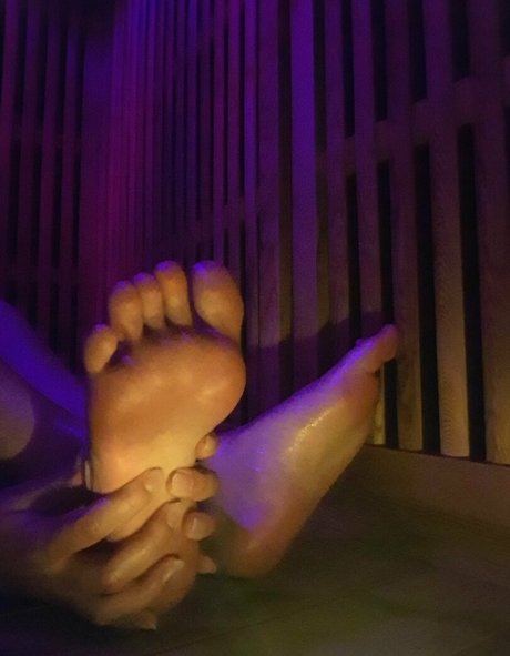 babylunafoot1 pornstar adult pictures