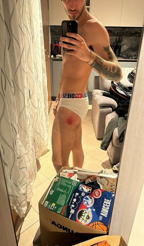 acoilduro xxx model pics