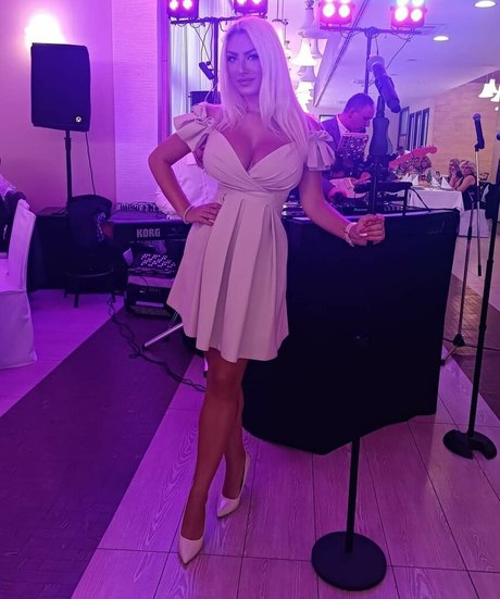 Tea Stosevska hot model archive