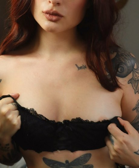 Mariana Gimenez erotic model pic