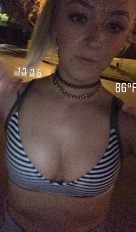 Meghan McCarthy model pornographic photos