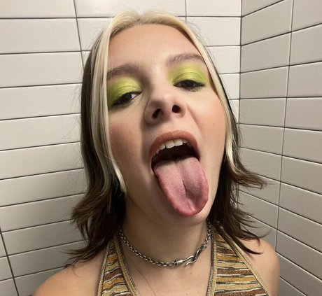 Sabrina Fuentes model naked galleries