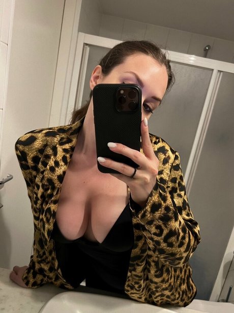 Funtikingym actress galleries