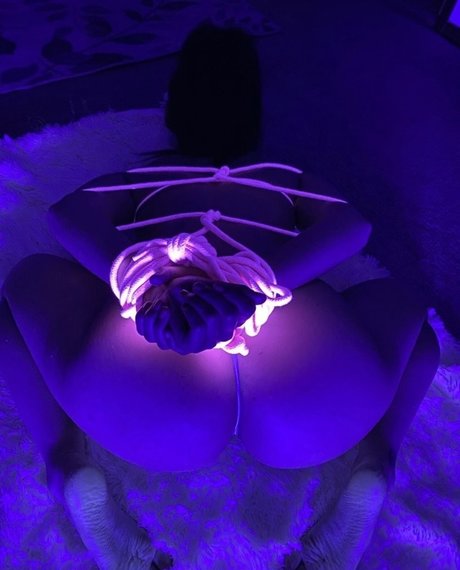 araxoxo sexy pornstar pic