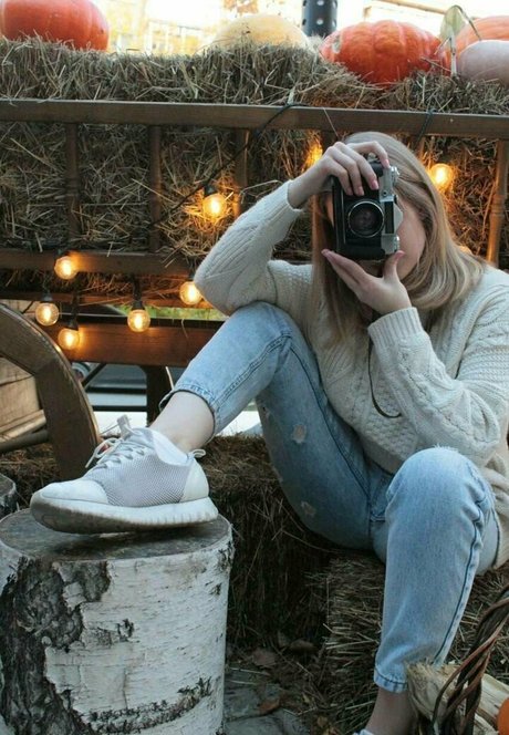 annacherry1 exclusive actress picture