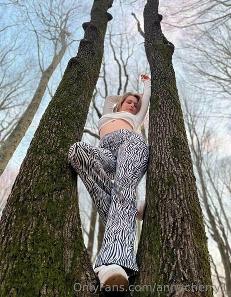 annacherry1 model nice gallery