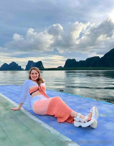 annacherry1 best model pics