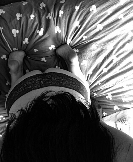 tattooed shemale onlyfans free porn photos