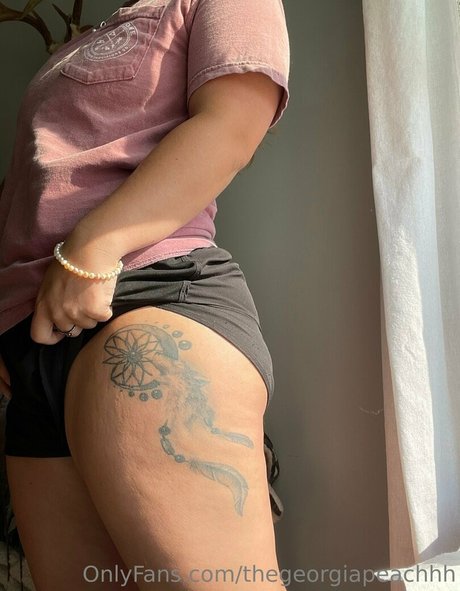 thegeorgiapeachhh adult model images