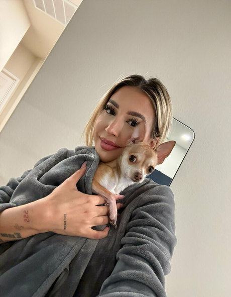 xohollypaige pornstar hot image